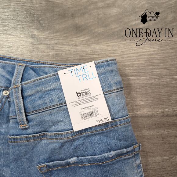 Time and Tru Denim Bermuda Shorts Size 16 - Picture 2 of 7